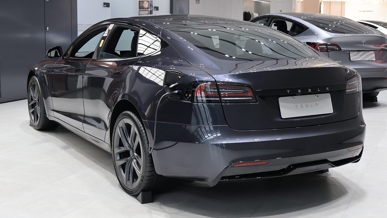 Tesla Model S, 2012 en adelante