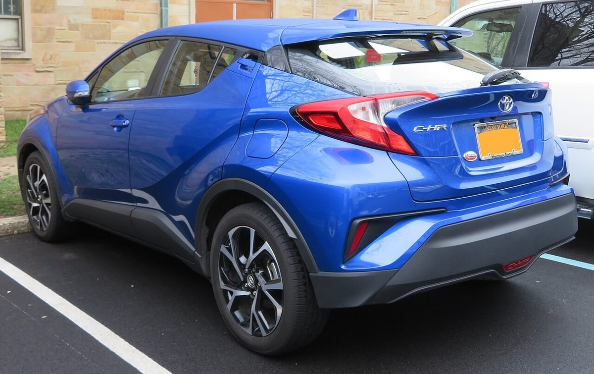 Toyota C-HR, 2016 en adelante