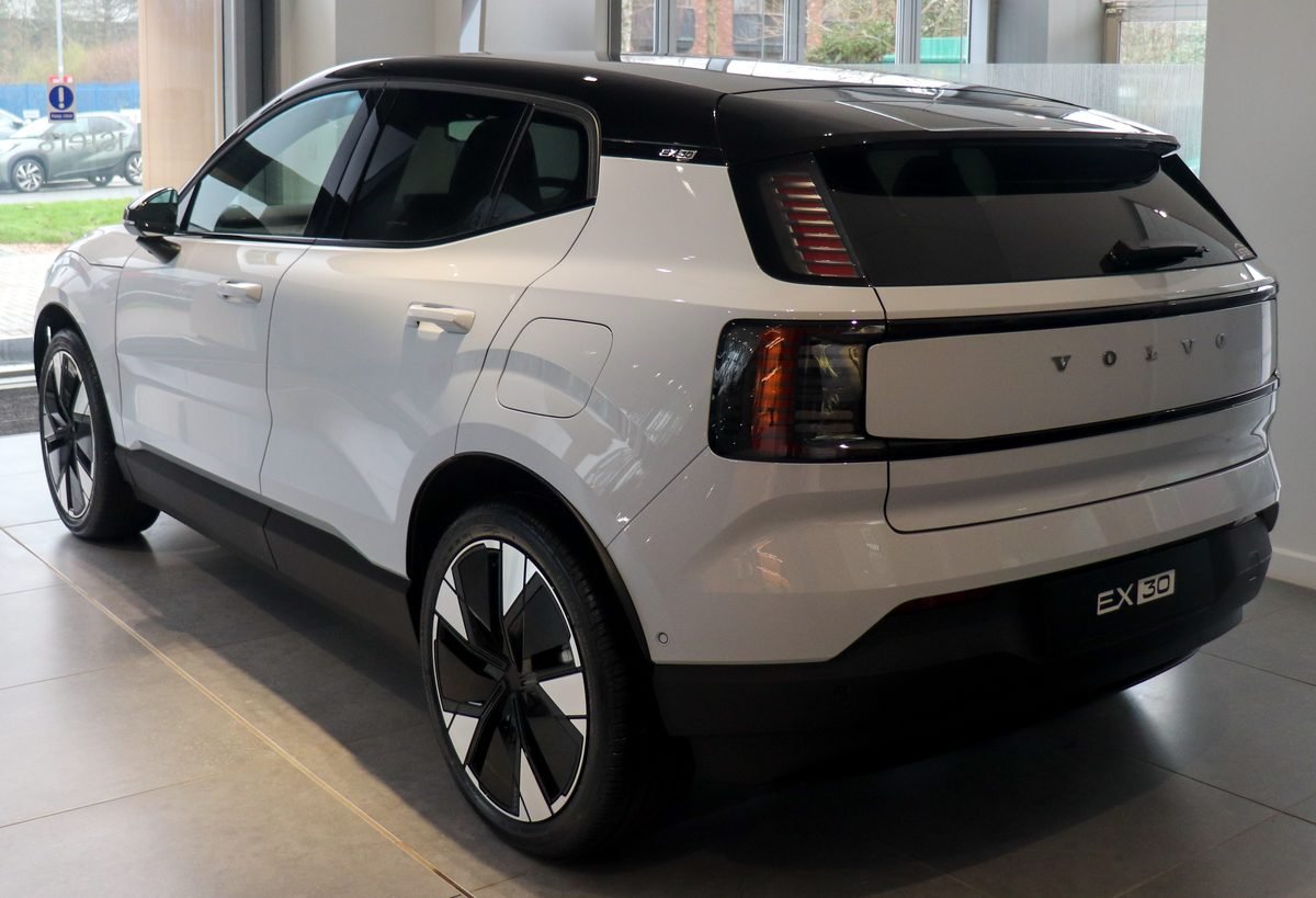 Volvo EX30, 2024 en adelante